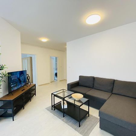 Charming Flat In Brasov With Balcony Panoramic View Braşov Exterior foto