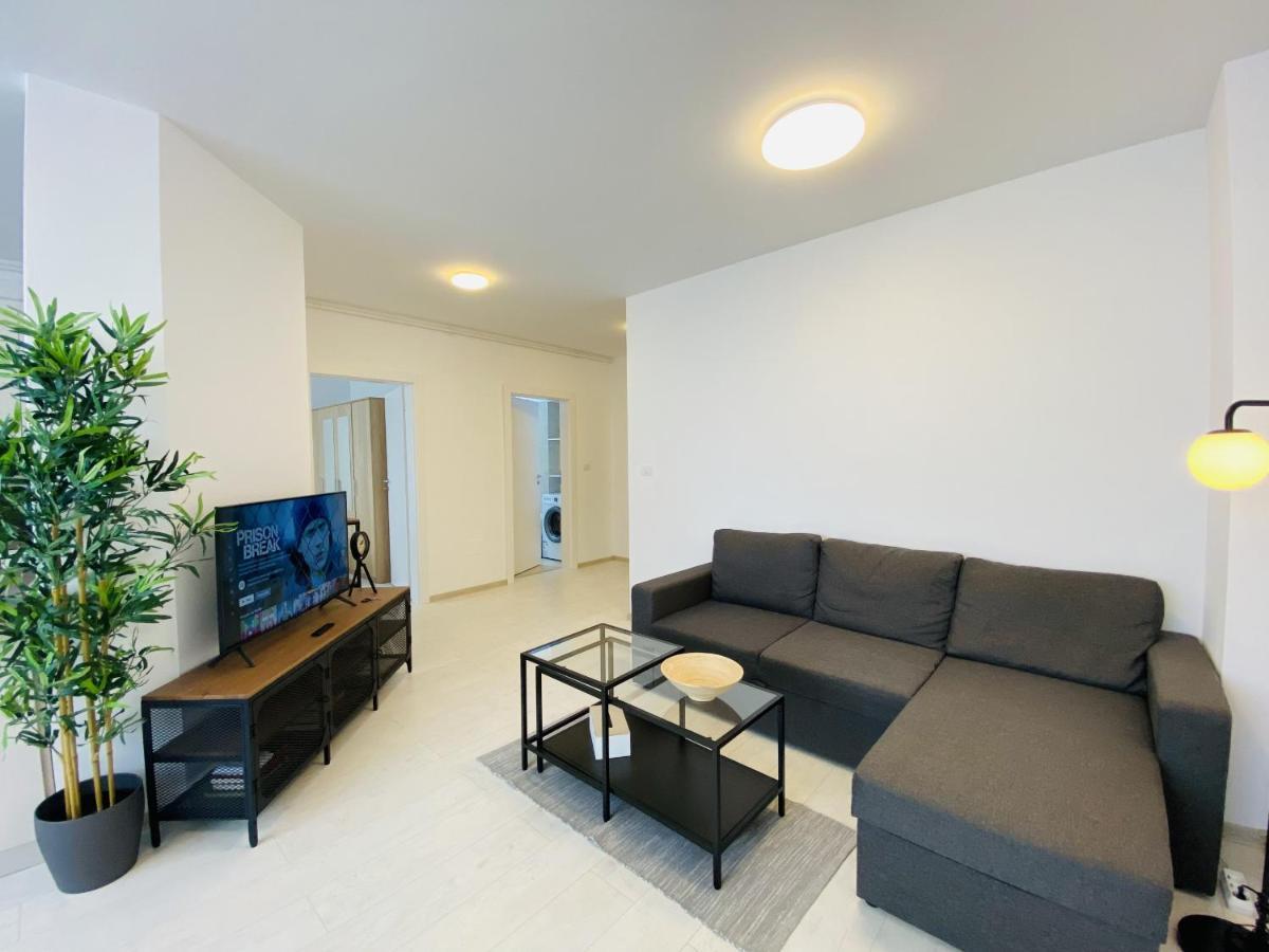 Charming Flat In Brasov With Balcony Panoramic View Braşov Exterior foto