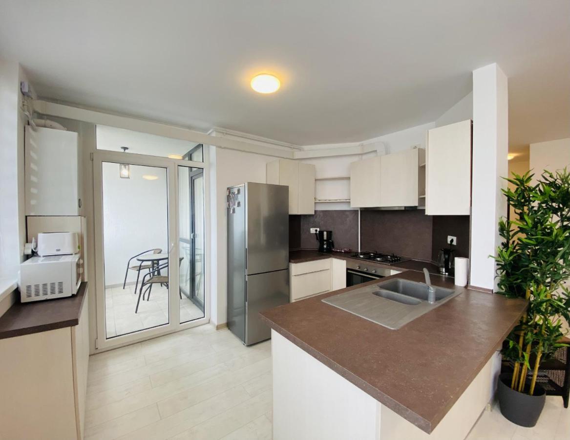 Charming Flat In Brasov With Balcony Panoramic View Braşov Exterior foto